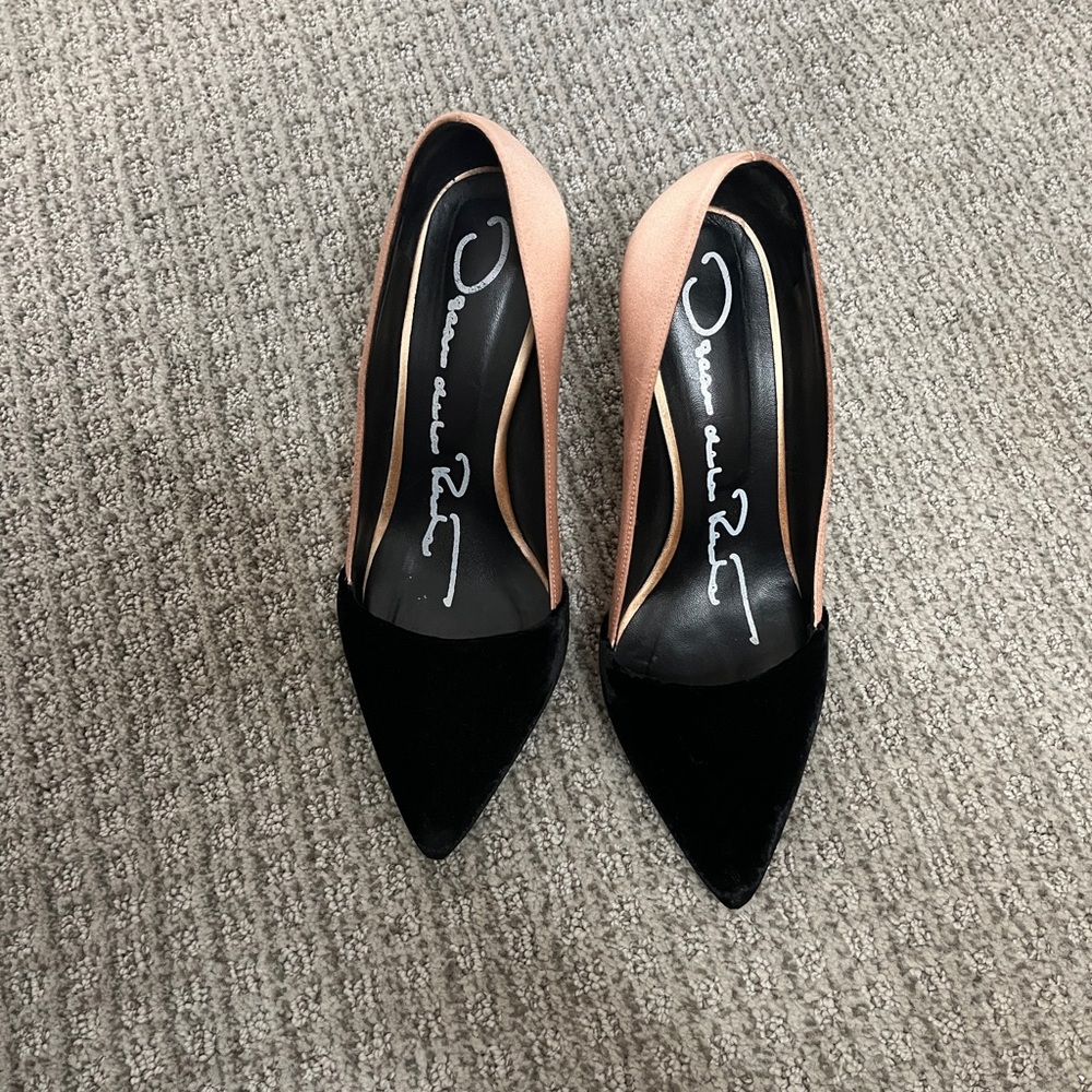Oscar de la Renta Black and Peach Heels